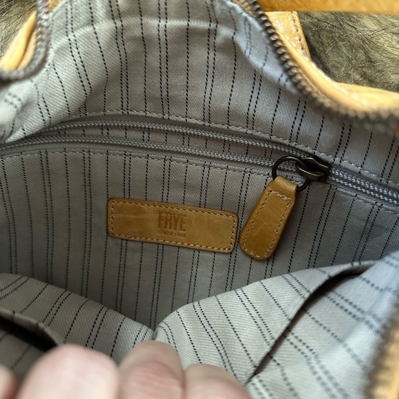 Frye Banana color Leather Crossbody Bag and Wallet - Picture 5 of 9